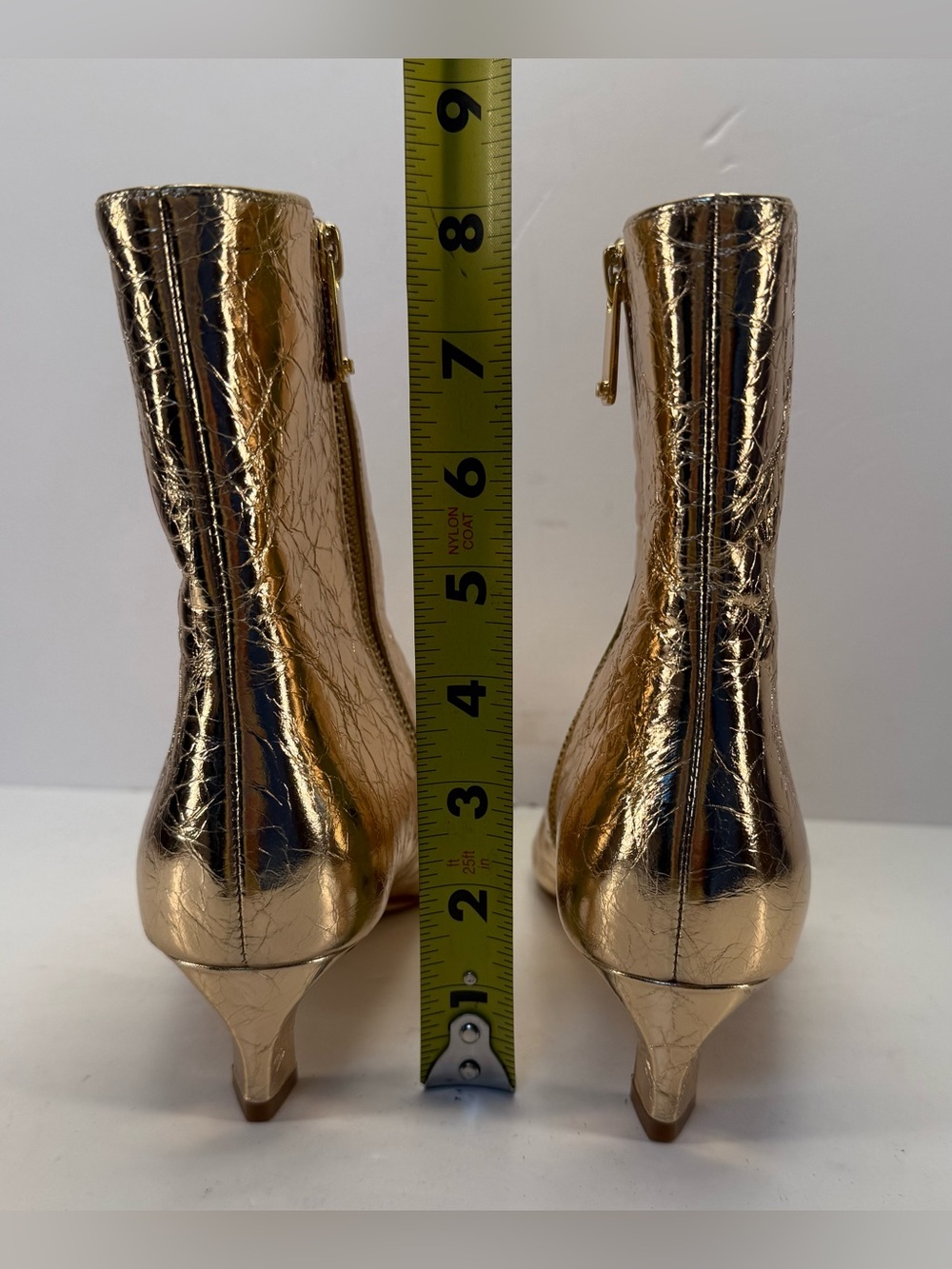 Michael Kors Crinkled Metallic Gold pointed toe Ankle Booties women’s size 6.5 - Picture 16 of 16
